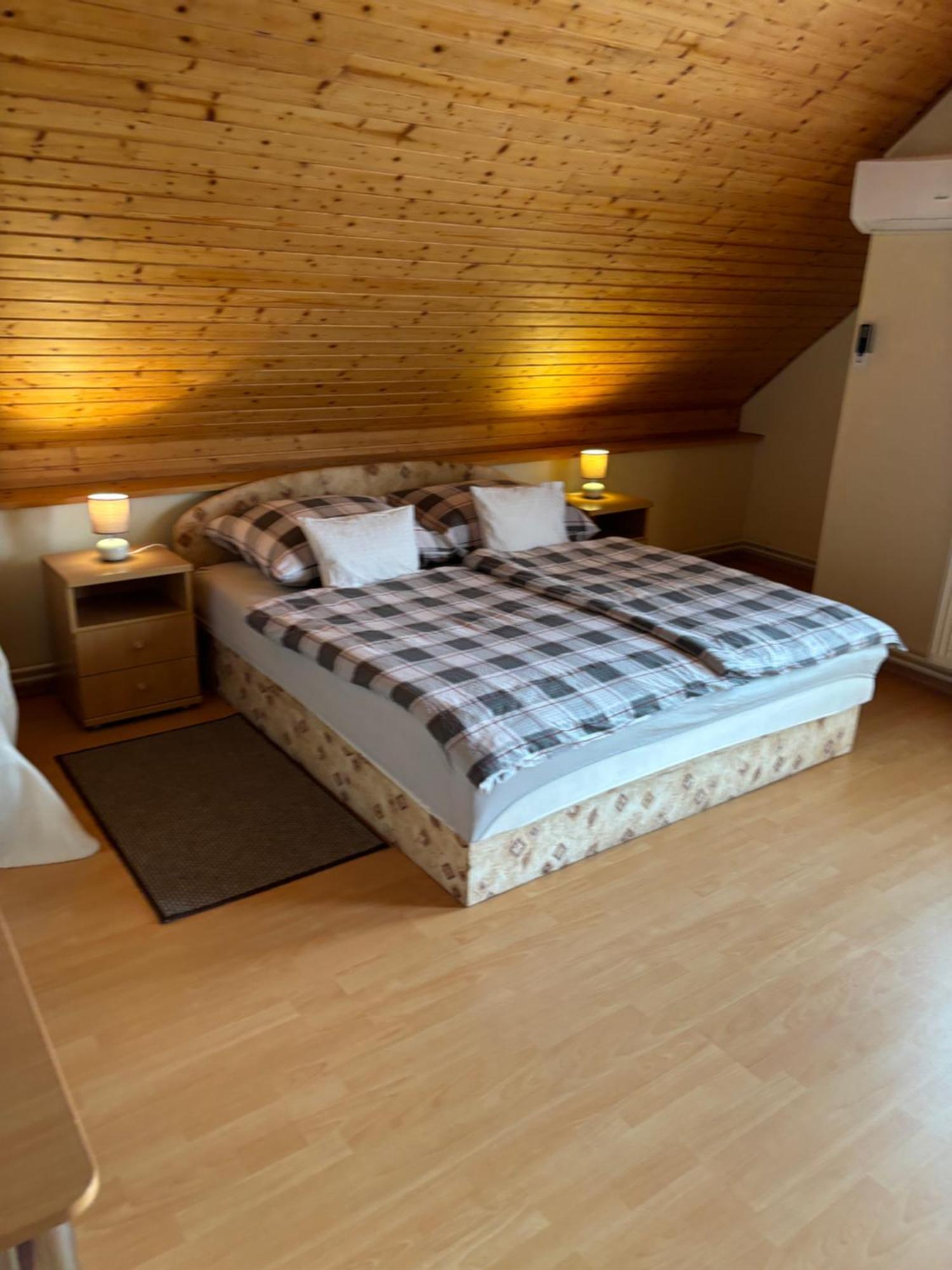 Afamado Apartman Fisli Hévíz Esterno foto